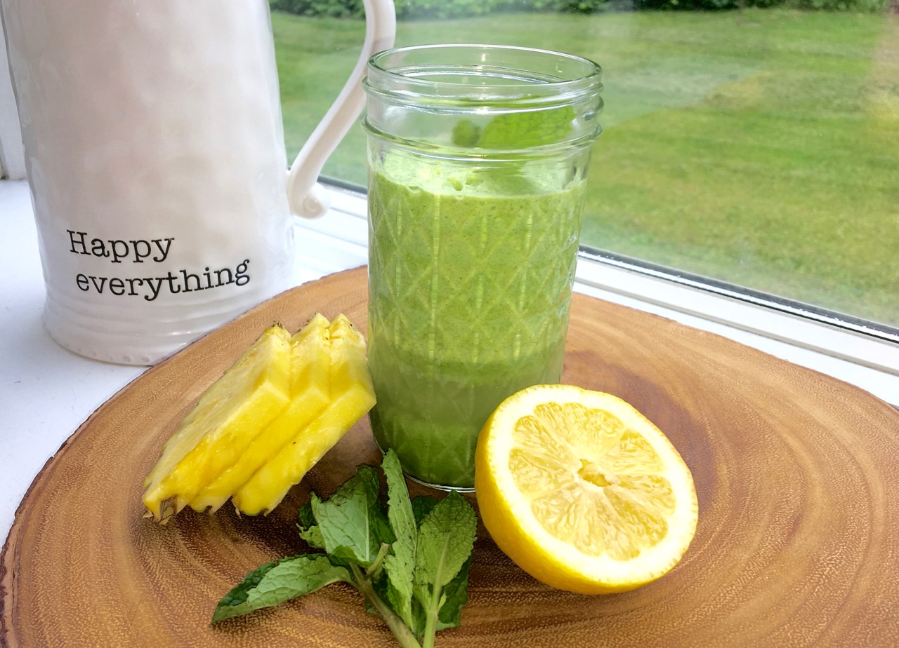 Coconut, Pineapple and Mint Smoothie